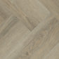 Visgraat XL PVC vloer in naturel eiken grijs, gelegd in moderne woonruimte